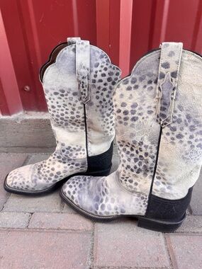 Authentic Lucchese Leopard Print Western Boots Size 8